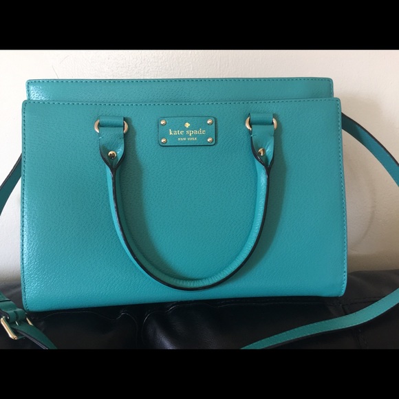 kate spade Handbags - Kate blade green hand or shoulder bag